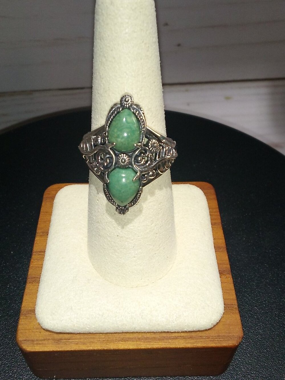925 Sterling Silver Ring size: 8.50